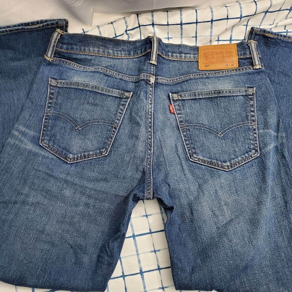 Levi 541 34w 32L